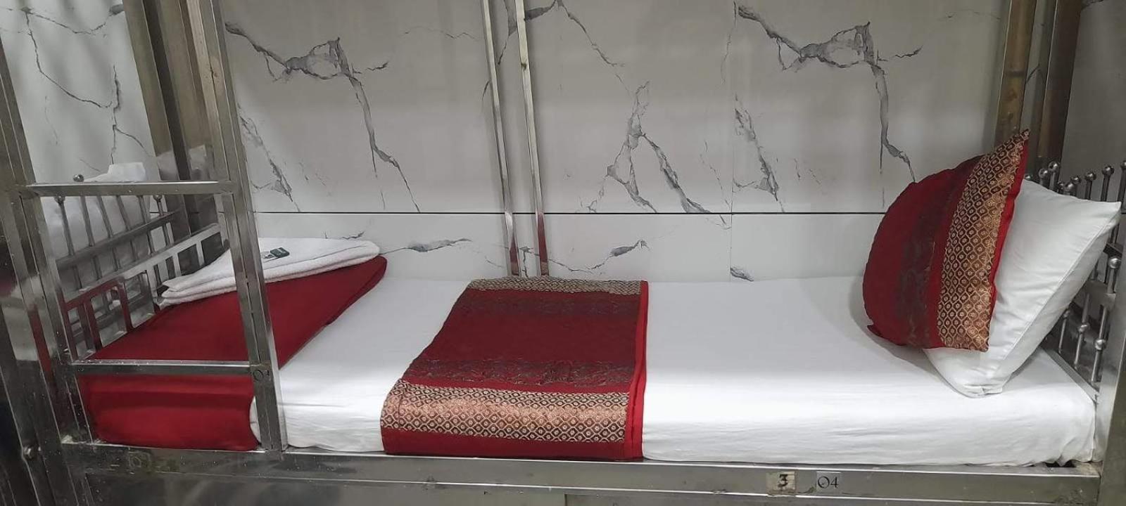 Amaan Hotel 孟买 外观 照片